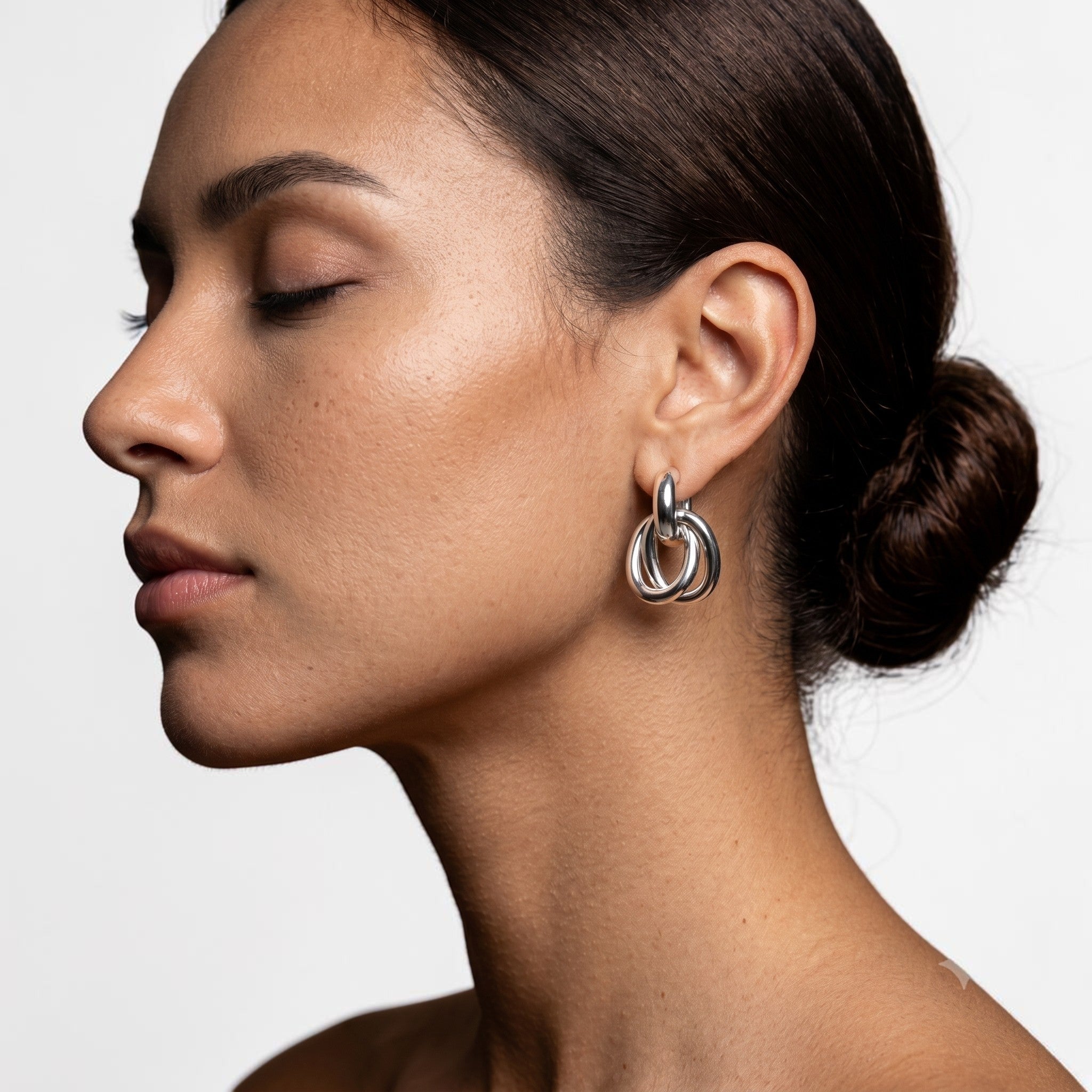 Aretes Legado de plata .925, detalle del acabado artesanal