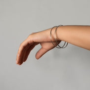 Brazalete Origen de plata .925 de PEONIA, vista puesto